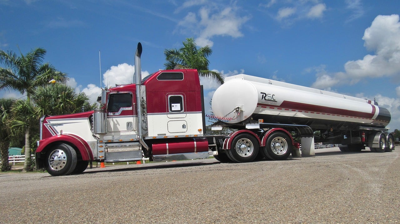 liquid transport trailer