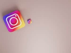create daily business instagram post